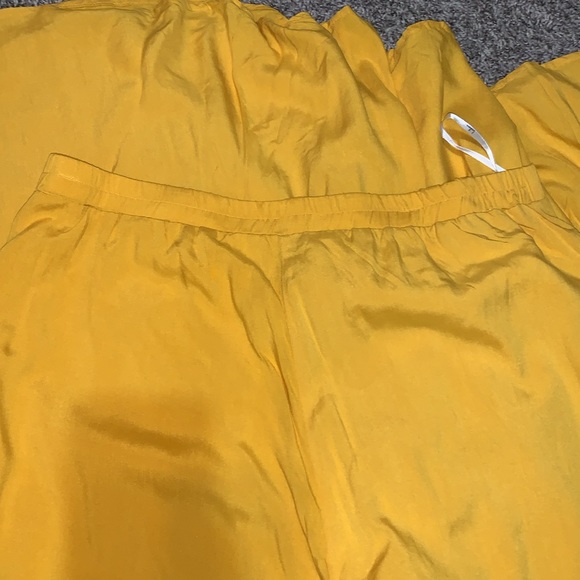 Lulus tube top and wide leg bottoms set - Picture 6 of 6